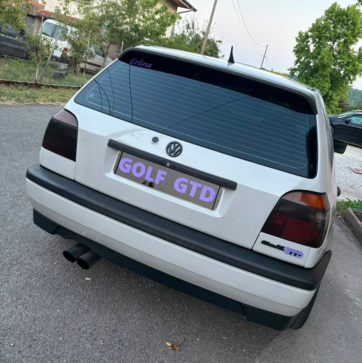 Cache-Plaque GOLF GTD