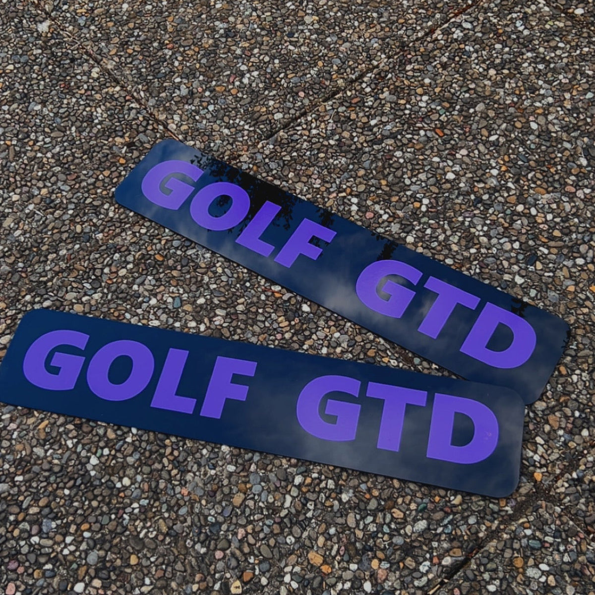 Cache-Plaque GOLF GTD