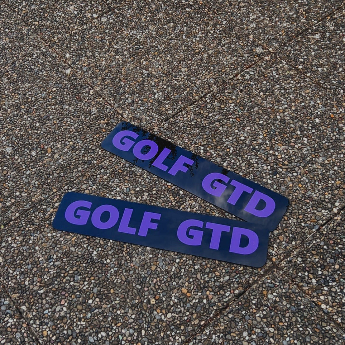 Cache-Plaque GOLF GTD